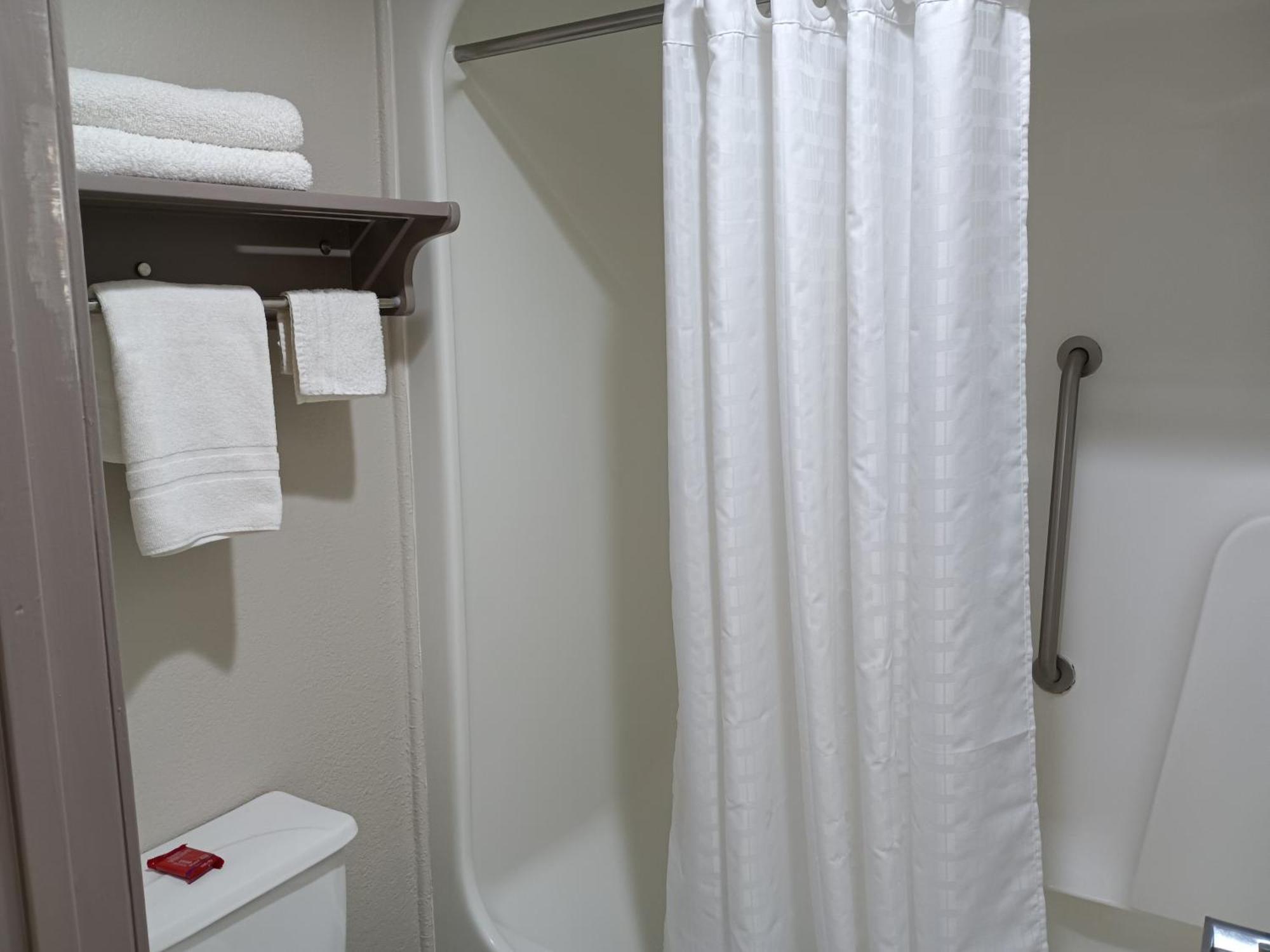 Americas Best Value Inn & Suites-Alvin/Houston Buitenkant foto