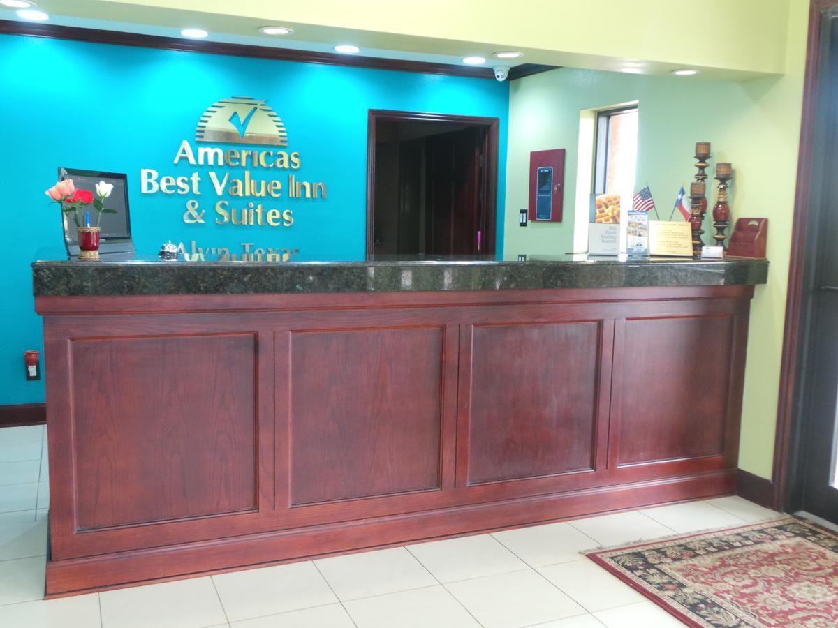 Americas Best Value Inn & Suites-Alvin/Houston Buitenkant foto