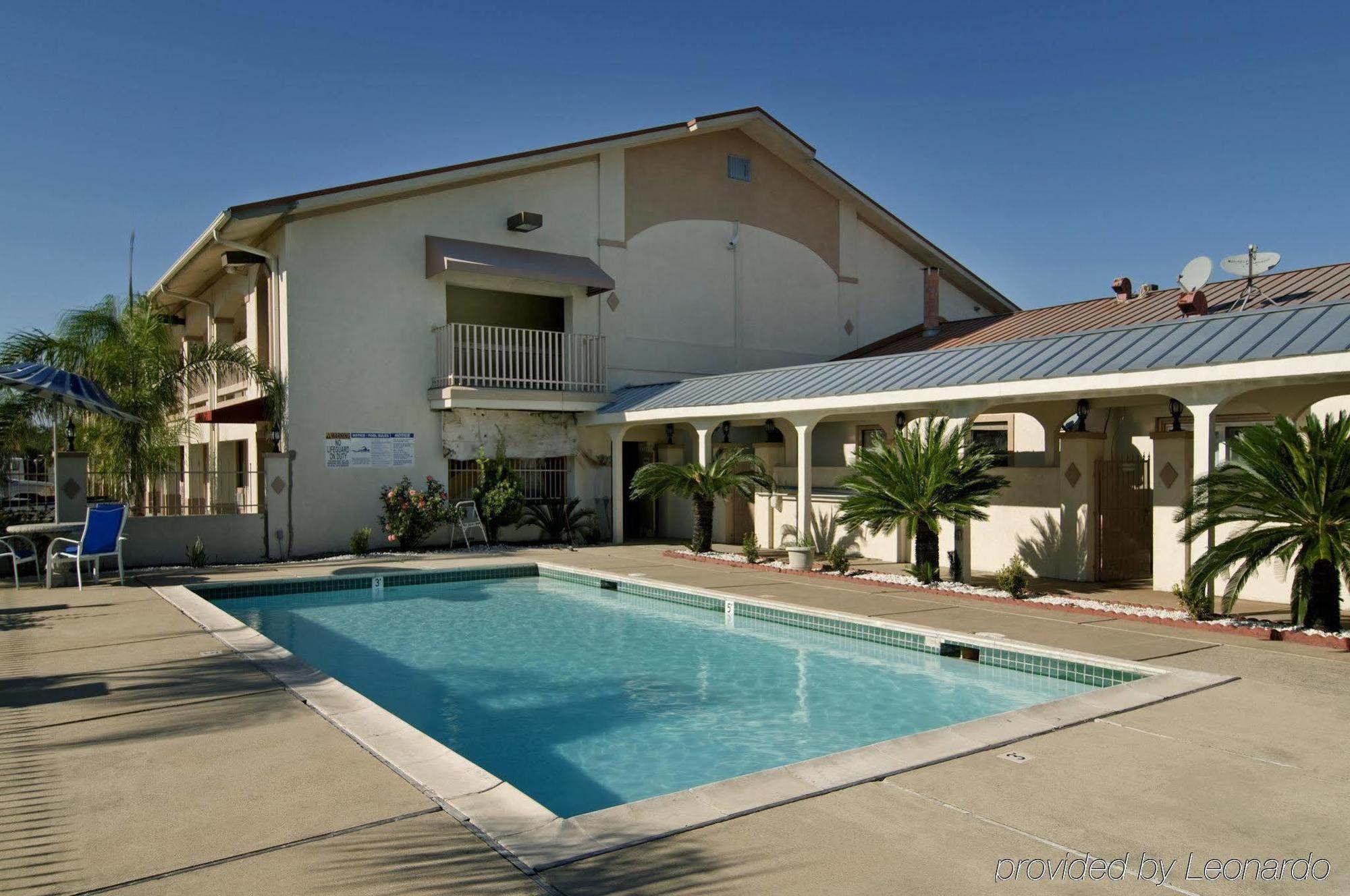 Americas Best Value Inn & Suites-Alvin/Houston Buitenkant foto